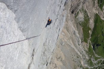 Der ber&uuml;hmte Plattenpanzer des "Weg durch den Fisch" an der Marmolada. | Foto: David Lochner